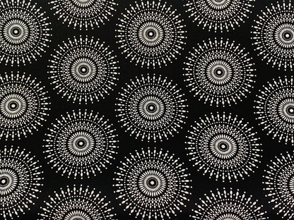 South African Shweshwe Fabric by the YARD. DaGama 3 Cats Black & White Large Radiant Daisies. 100% Cotton Fabric for Quilts, Apparel, Decor